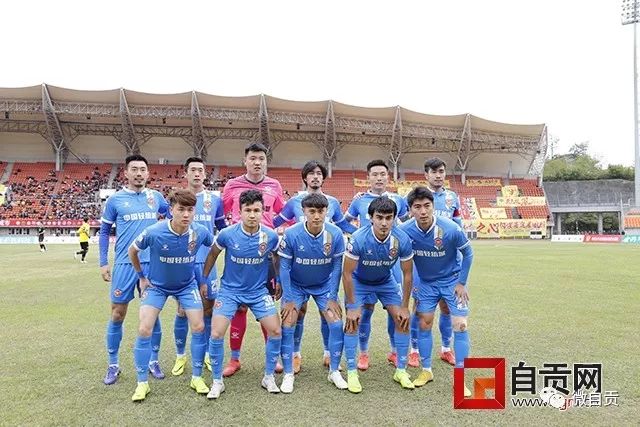 火箭队再遭伤病困扰，核心中锋缺阵对决雄鹿